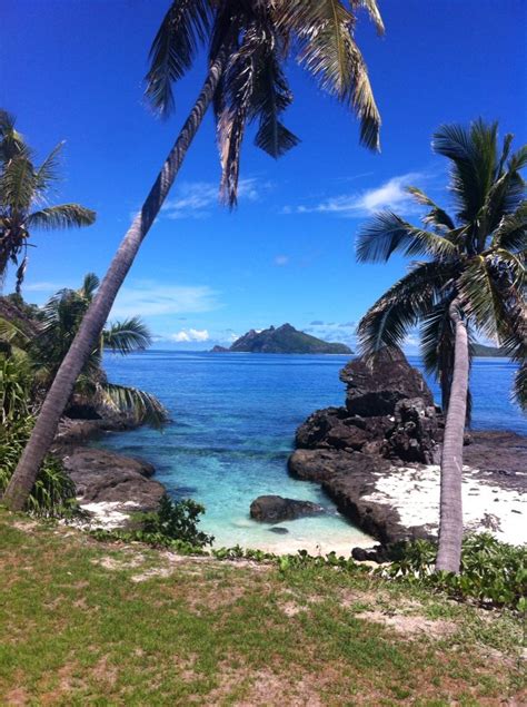 fiji nude beach|Matamanoa .